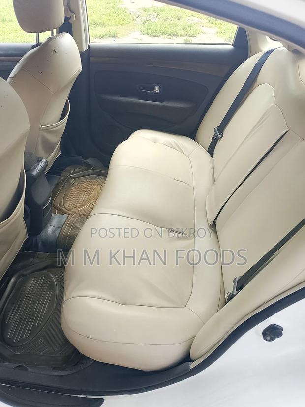 Nissan Bluebird 2008 White