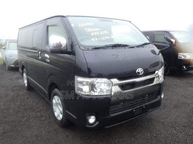 Toyota HiAce 2021 Black