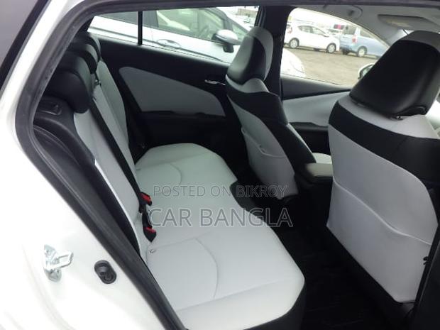 Toyota Prius 2021 Pearl