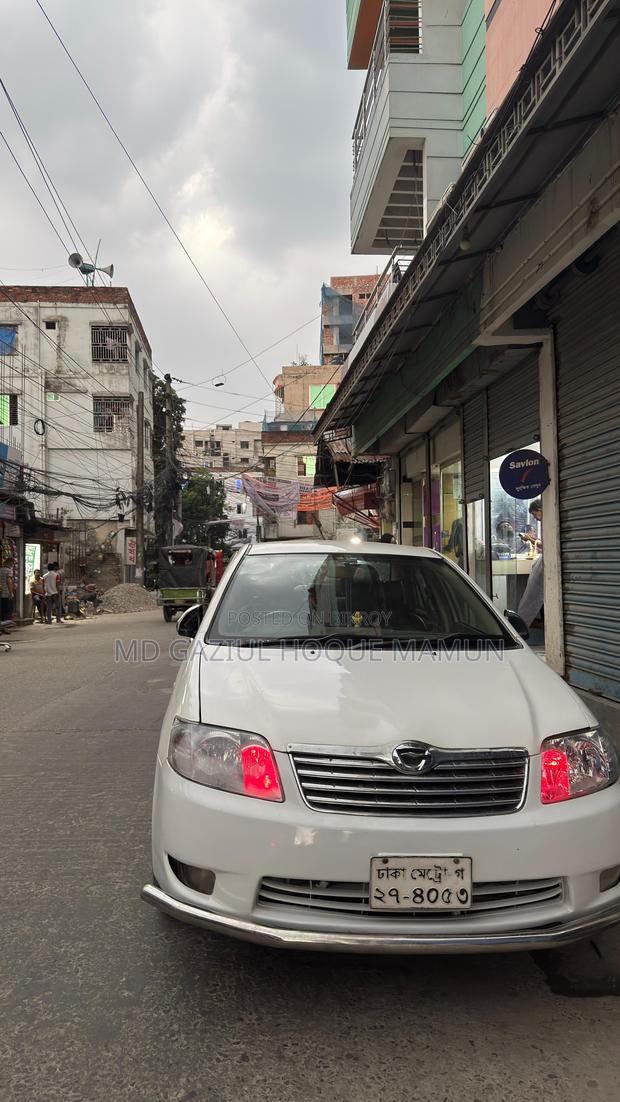 Toyota Corolla 2004 White