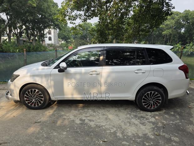 Toyota Corolla Fielder 2012 White