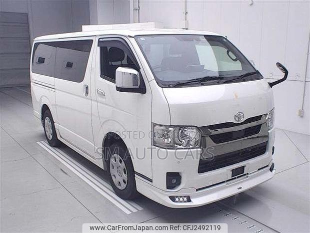 Toyota HiAce 2021 Pearl