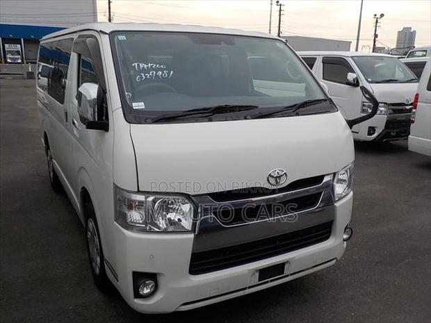 Toyota HiAce 2020 White