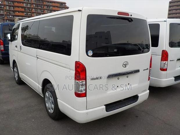 Toyota HiAce 2020 White