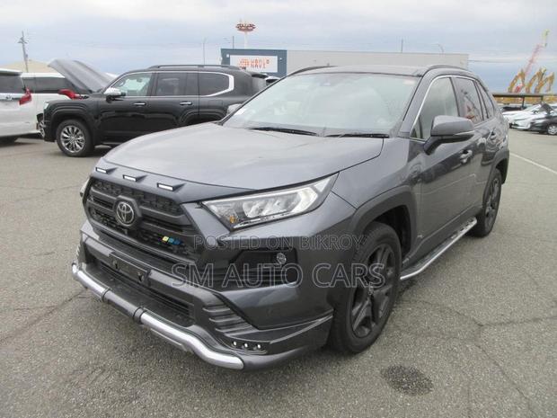 Toyota RAV4 2022 Gray