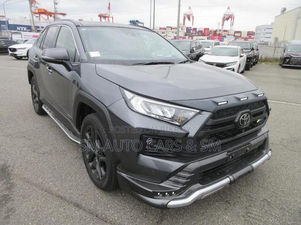 Toyota RAV4 2022 Gray