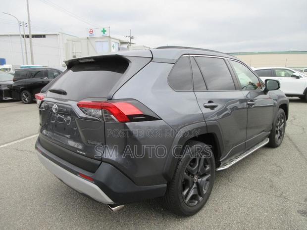 Toyota RAV4 2022 Gray