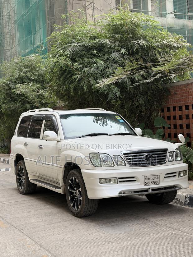 Lexus LX 470 AWD 2000 Pearl
