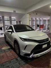 New Toyota Harrier Hybrid Z 2023 Pearl for sale