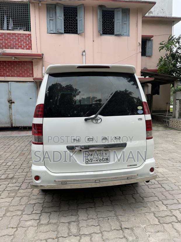 Toyota Noah 2.0 FWD (8 Seater) 2006 Pearl