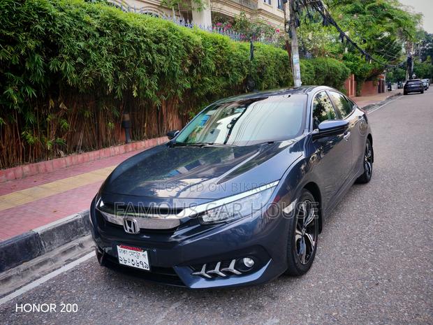 Honda Civic 2018 Gray