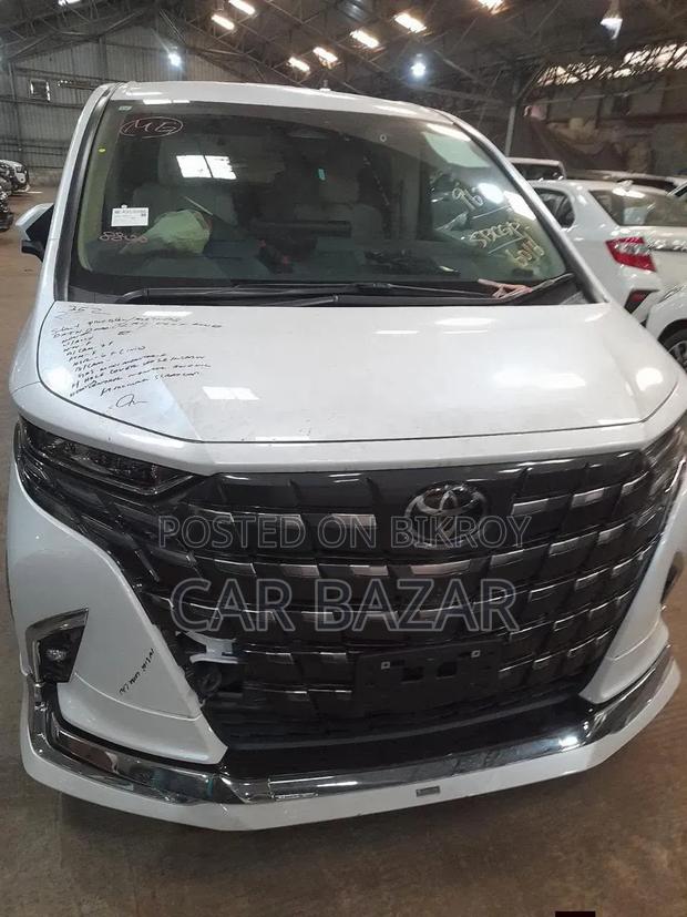 Toyota Alphard 2023 Pearl