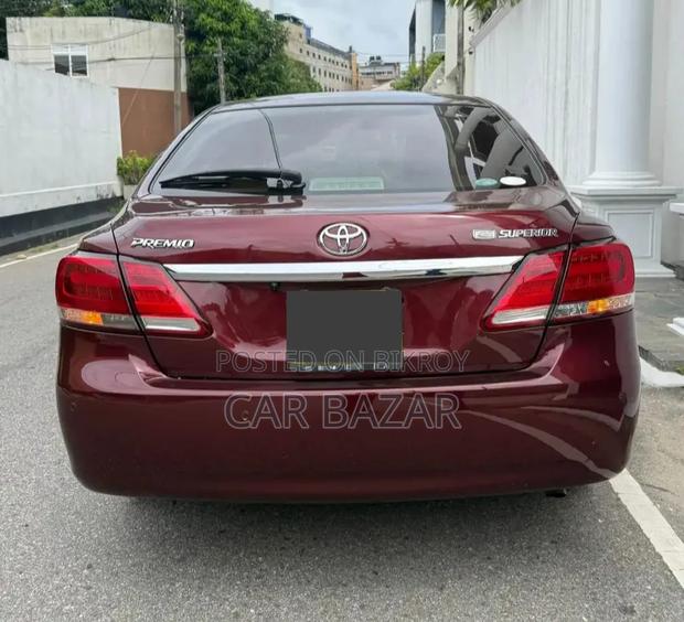 Toyota Premio 2017 Maroon