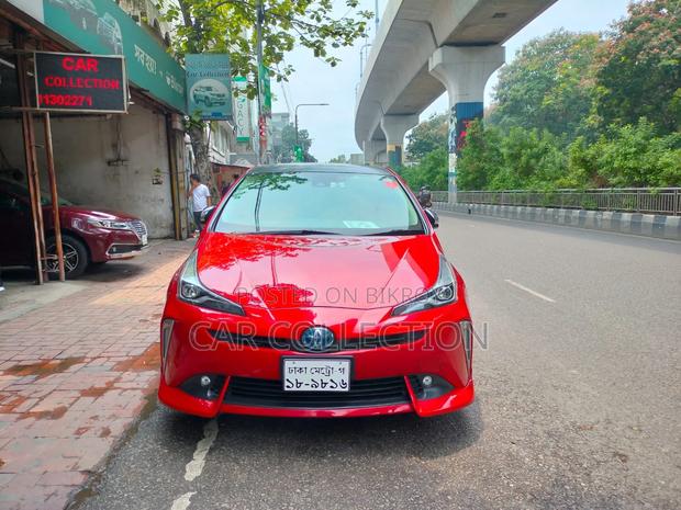 Toyota Prius 2019 Maroon