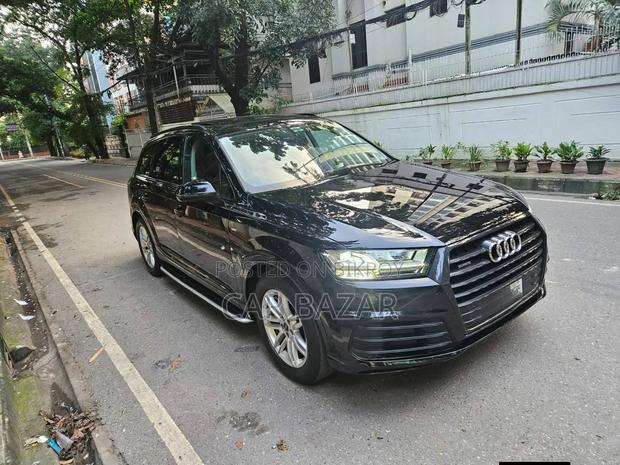 Audi Q7 2017 Black