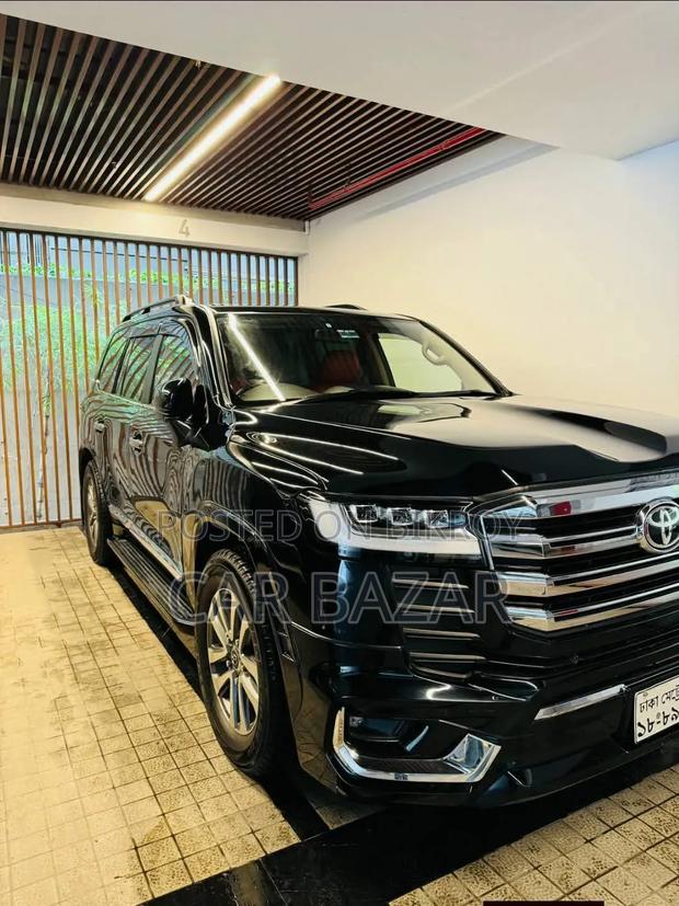 Toyota Land Cruiser 2011 Black