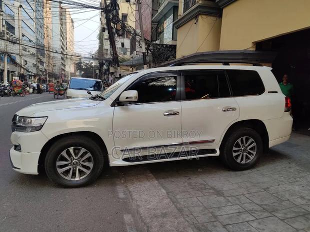Toyota Land Cruiser 2014 Pearl