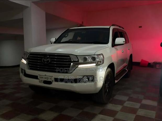 Toyota Land Cruiser 4.5 V8 VXR 2017 Pearl