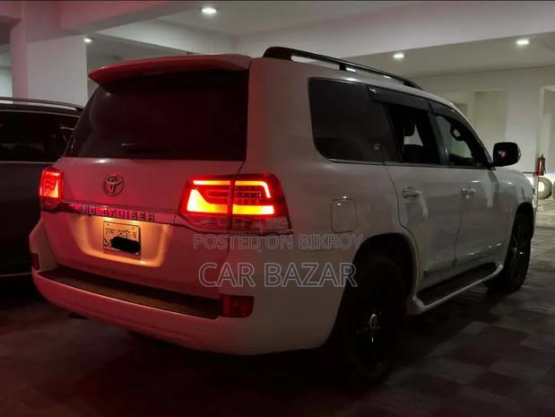 Toyota Land Cruiser 4.5 V8 VXR 2017 Pearl