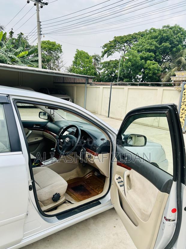 Toyota Premio 2002 Silver