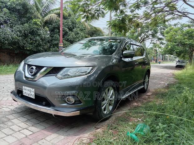 Nissan X-Trail 2.0 Hybrid FWD 2016 Gray