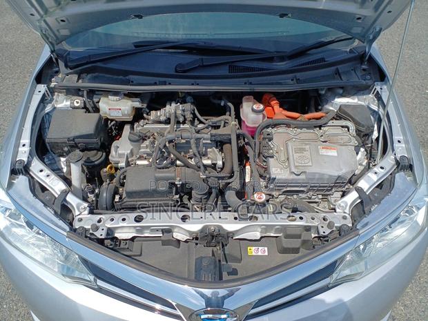 Toyota Axio 2021 Silver