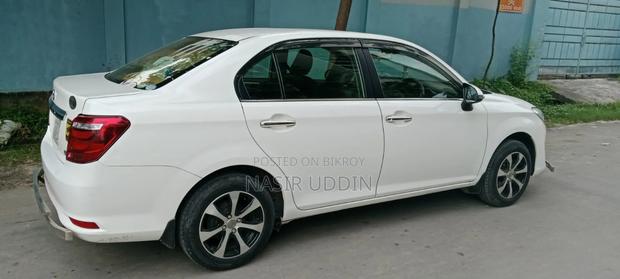Toyota Axio 1.5 G 4WD 2015 White