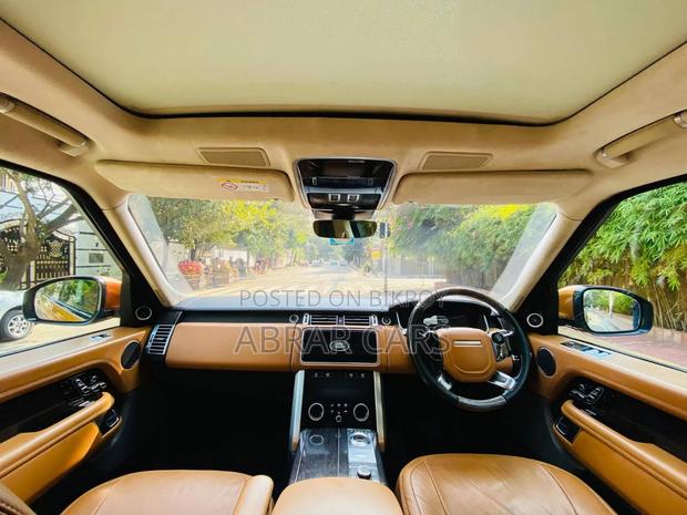 Land Rover Range Rover Vogue 2019 Orange