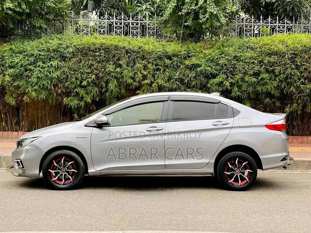 Honda Grace 1.5 Hybrid FWD 2017 Gray