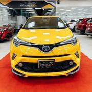 Toyota C-Hr 2018 Yellow for sale