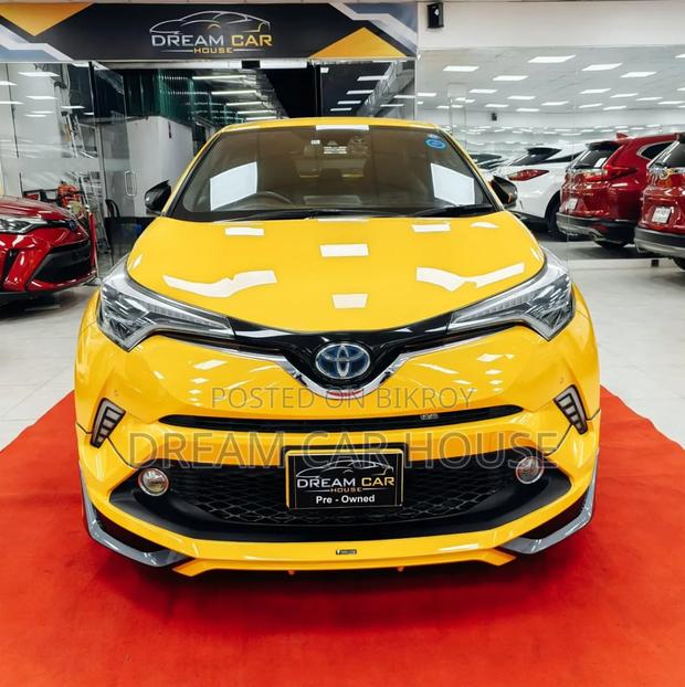Toyota C-Hr 2018 Yellow