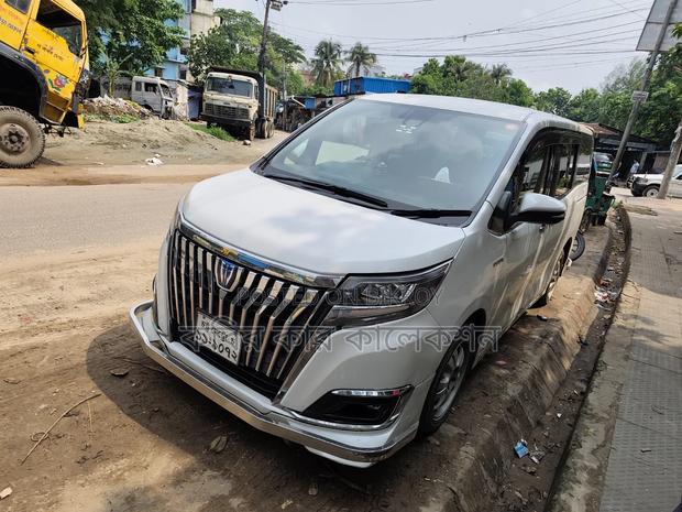 Toyota Noah 2018 Pearl