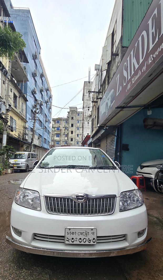 Toyota Corolla 2005 White
