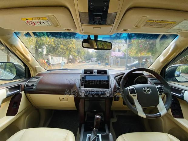 Toyota Land Cruiser Prado 2014 Pearl
