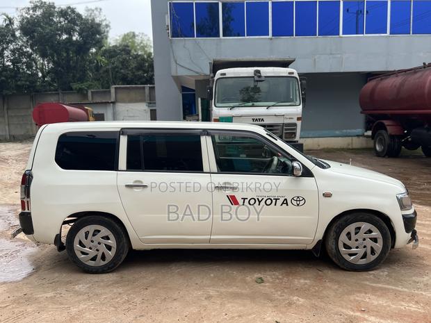 Toyota Probox 2006 White