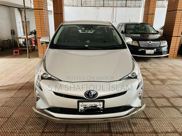 Toyota Prius 2017 Silver