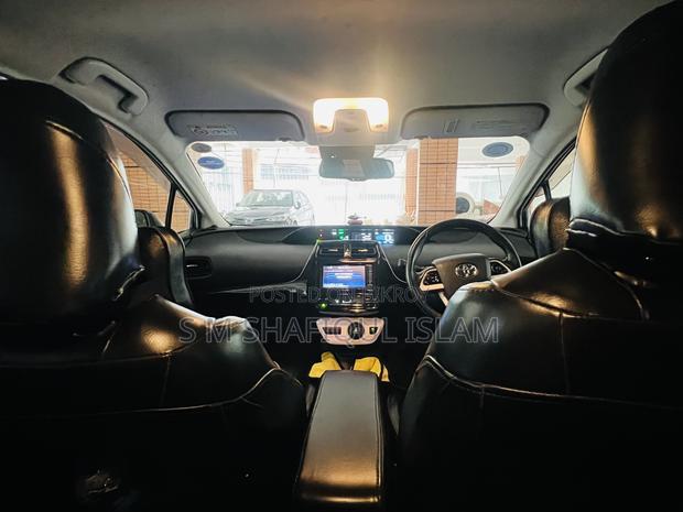 Toyota Prius 2017 Silver
