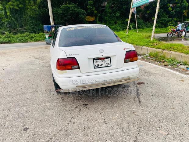 Toyota Corona 1996 White