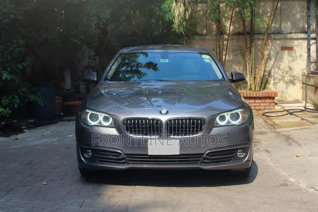BMW Lo 2015 Gray