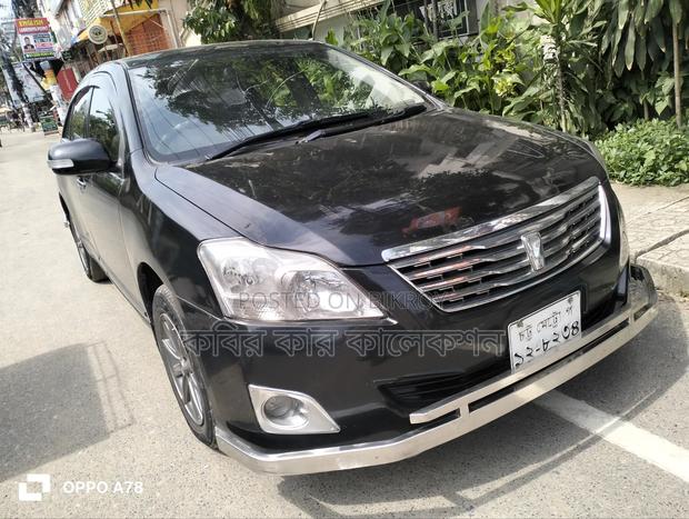 Toyota Premio 2011 Black