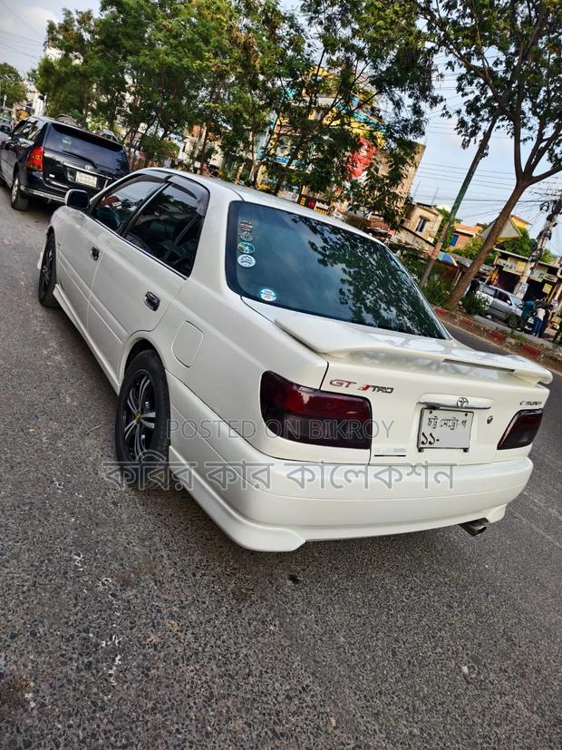 Toyota Carina 2001 Pearl
