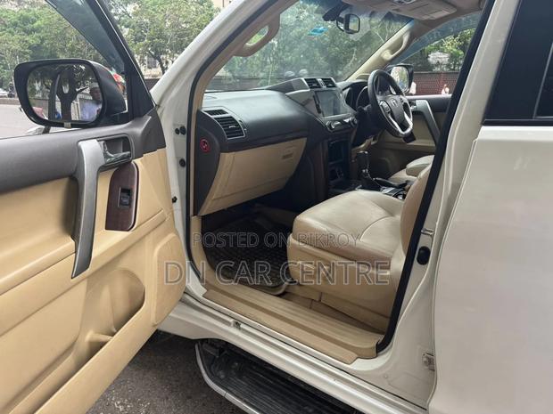 Toyota Land Cruiser Prado 2015 Pearl