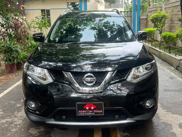 Nissan X-Trail 2.0 Petrol AWD 2014 Black