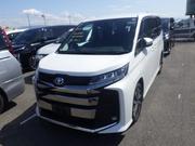 Toyota Noah 2023 Pearl for sale