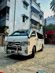 Toyota HiAce 2016 White for sale