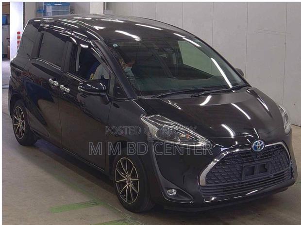 Toyota Sienta 2021 Black