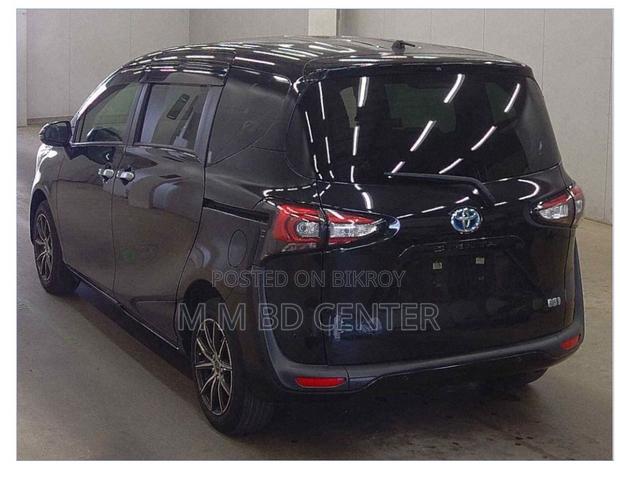 Toyota Sienta 2021 Black