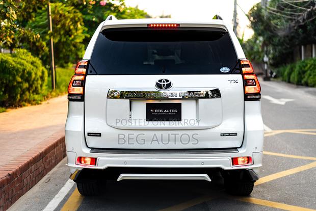 Toyota Land Cruiser Prado 2.7 2018 Pearl