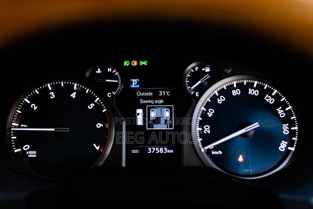 Toyota Land Cruiser Prado 2.7 2018 Pearl