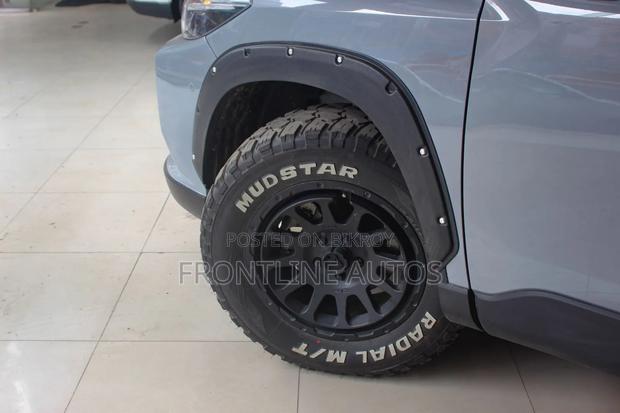 Toyota Corolla Cross 2025 Gray
